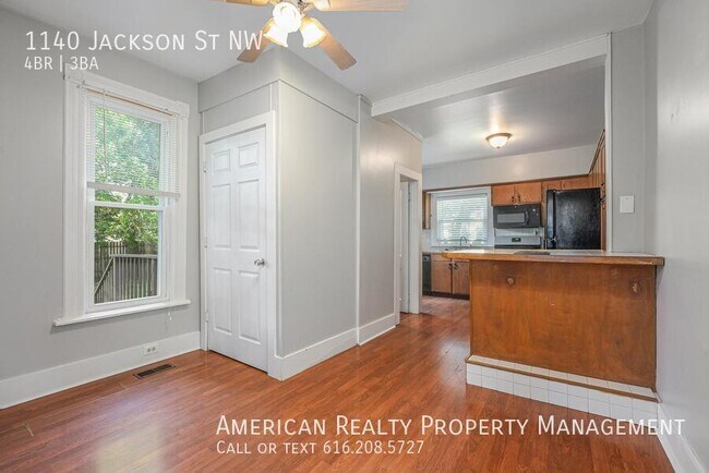 Photo - 1140 Jackson St NW