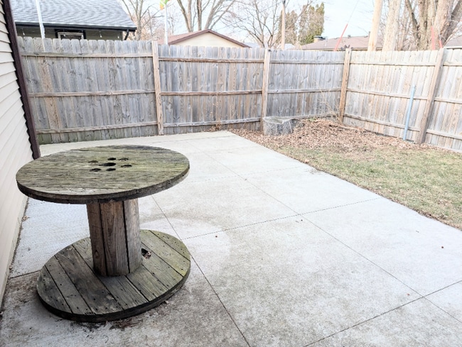 Photo - 1993 Meadow Dr