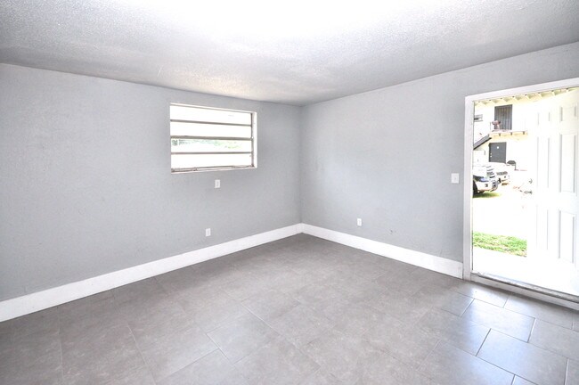 Photo - NEW JAX II Apts