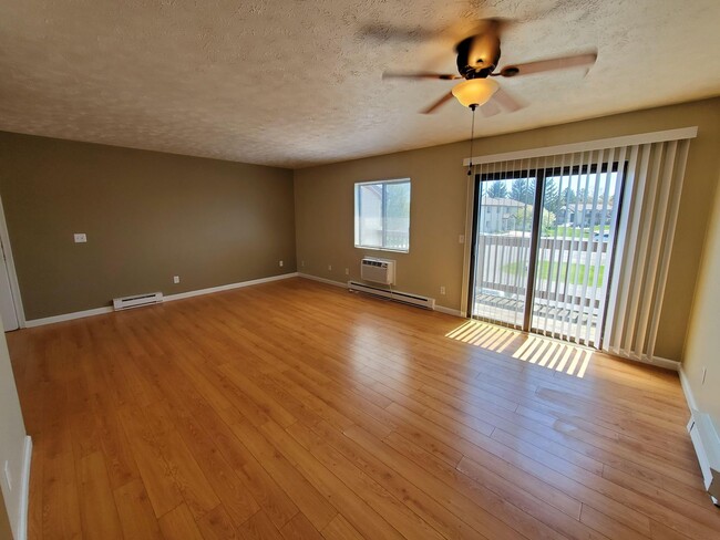 Candlewood Apartment Homes