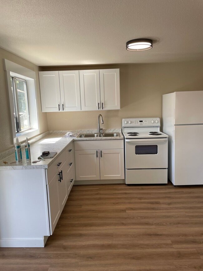 Photo - 432 N Holly St Unit 432 Holly St #B