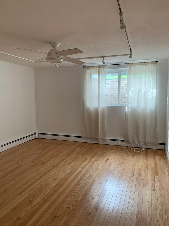 Photo - 11 Bridge St Unidad B