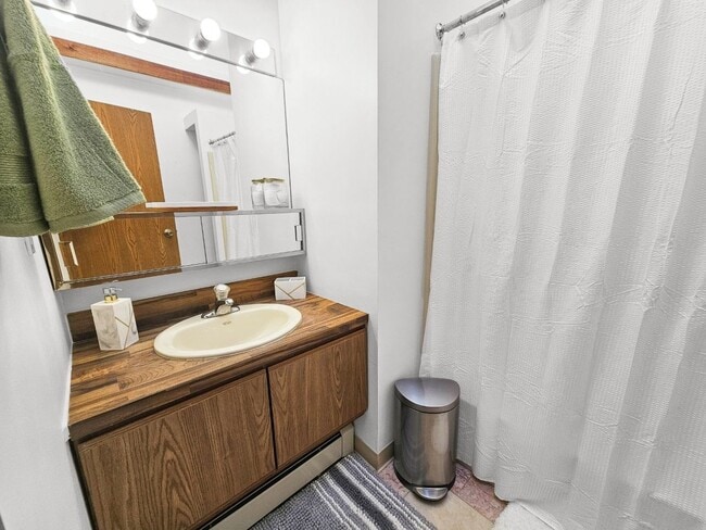 Merriman Valley Apartments & Townhomes