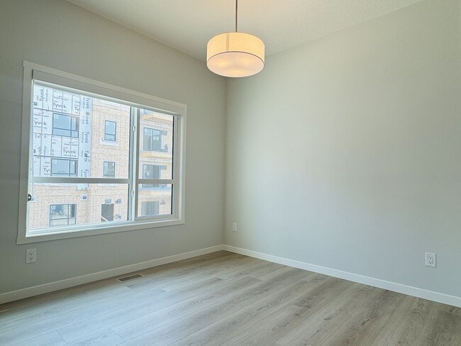 Photo - 20295 Seton Way SE