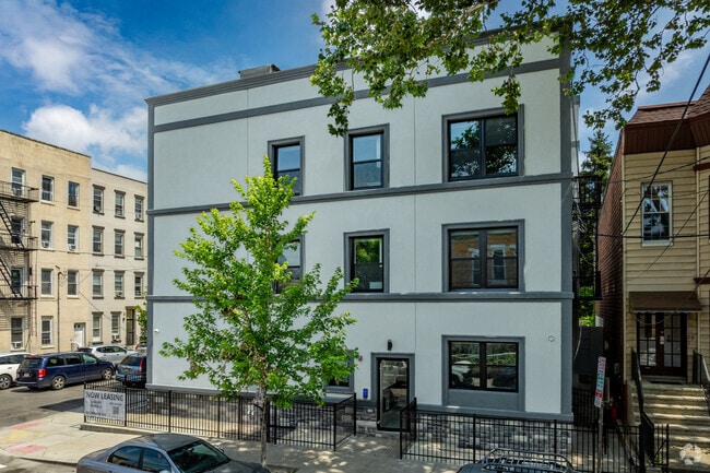 Photo - 22 Fleet St Unit 3