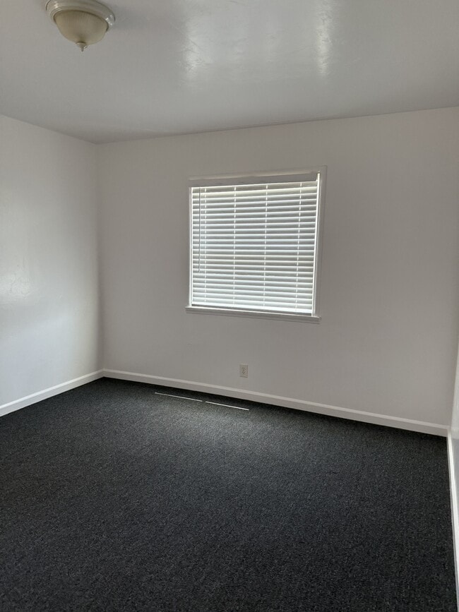 Photo - 985 Market St