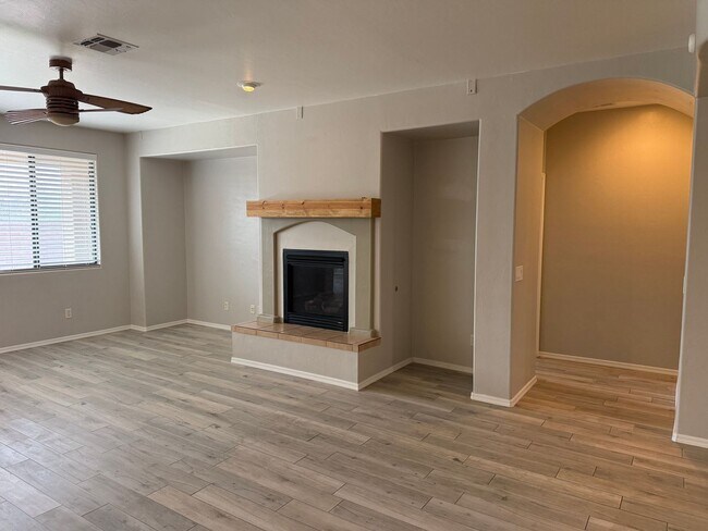 Photo - 10592 E Rose Hill St