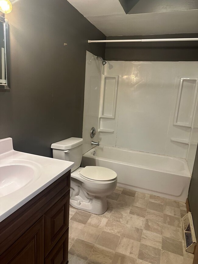 Photo - 2110 Lexington Dr Unit 1