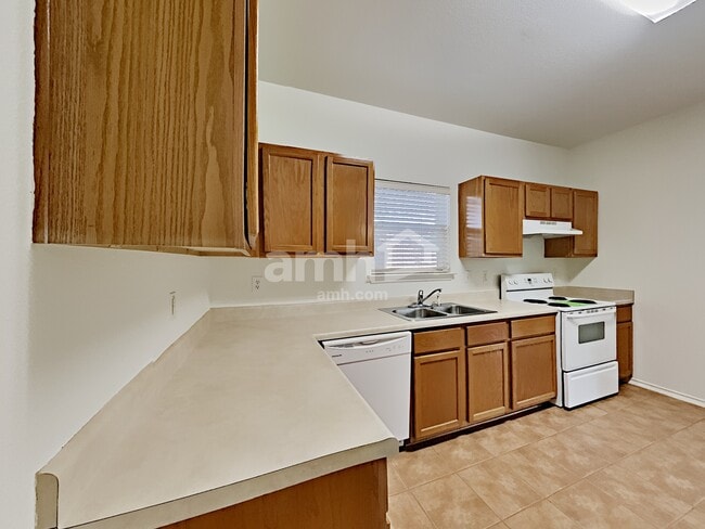 Photo - 2915 Encino Riv