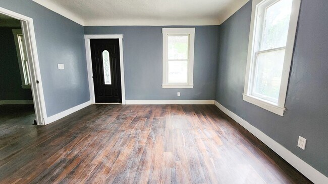 Photo - 2117 Halstead Ave Unit 1