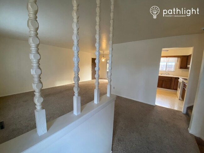 Photo - 1117 Moffat Cir