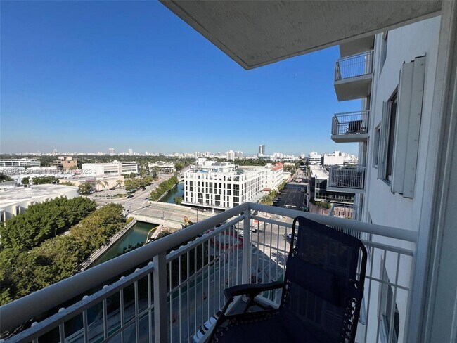 Photo - 1688 West Ave Unidad 1005