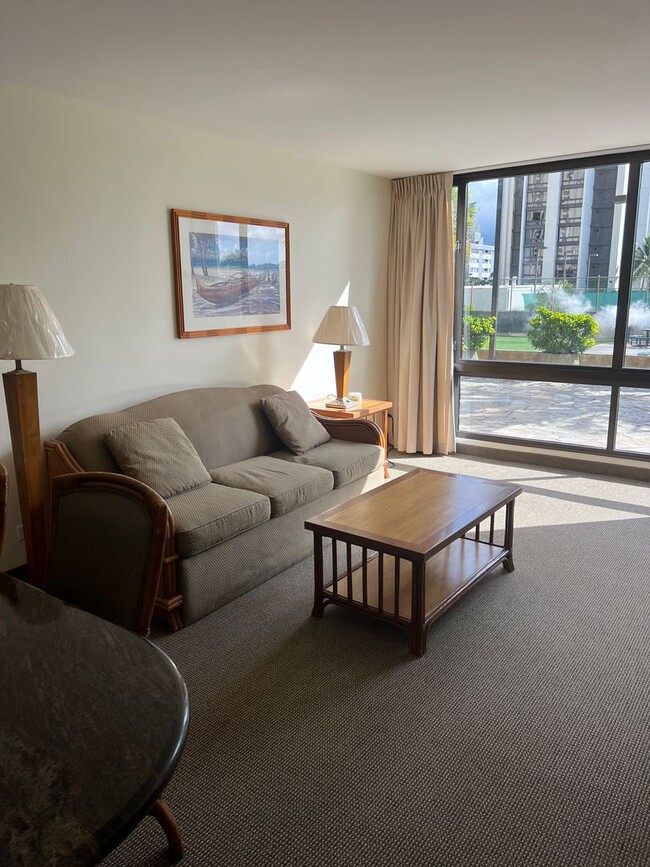 Photo - Rarely Available 1 Bed / 1 Bath In Waikiki... Unidad 605 - 1