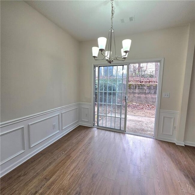 Photo - 2412 Elkhorn Ter