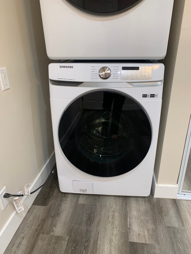 Photo - 6709 Sausalito Ave Unidad 1