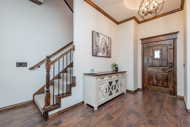 Photo - 18121 Haslemere Ln