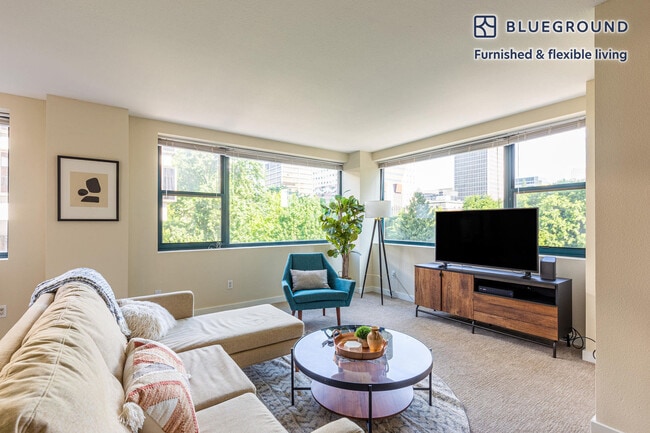 Building Photo - 1330 SW 3rd Ave Rental