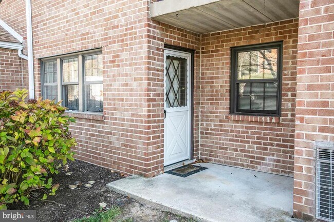 Photo - 154 Woodstream Dr Unit CONDO 154