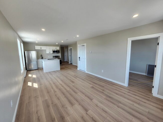 Photo - 157 Adelaide St Unit 3- 157