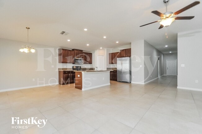 Photo - 256 Cascade Bend Dr