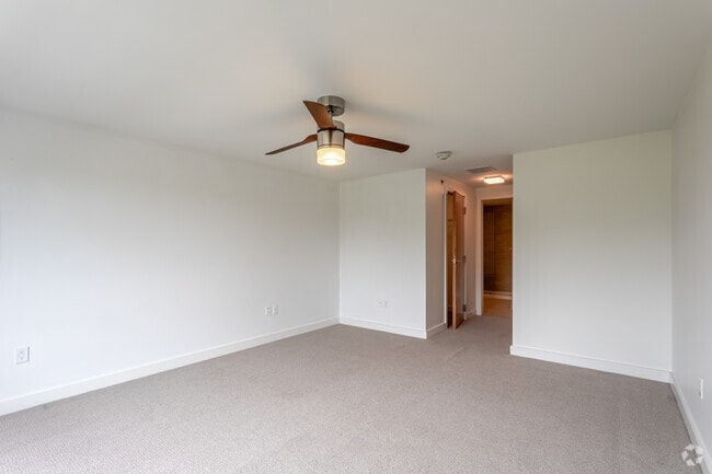 2BR, 2BA - 1319 SF - Farmers Park