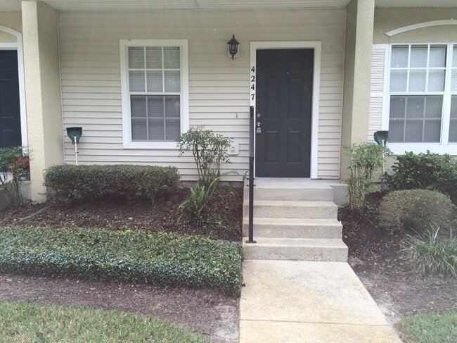 Building Photo - 4247 Plantation Cove Dr
