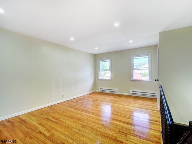 46 Hobson St