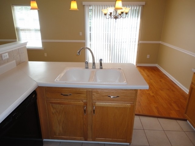 Photo - 925 Stinson Ave