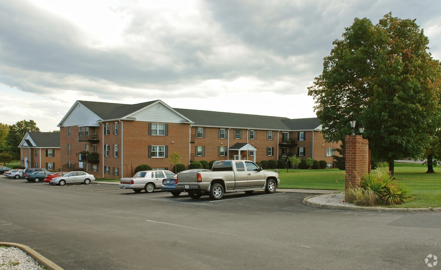 Southview Condominiums - Southview Condominiums
