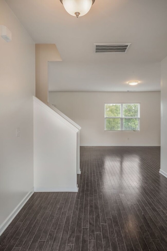 Photo - Beautiful 4bd 2.5ba home with Community Am...