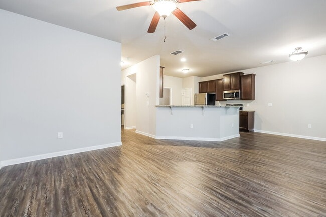 Photo - 1859 Simmons Ln