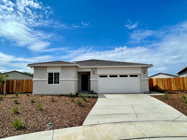 Photo - 754 Tamarack Ct