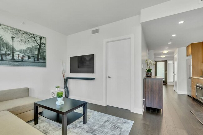 Photo - 1372 Seymour St Unit SI ID1051764P