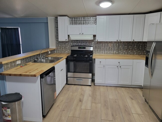 Photo - 954 N McCue St Unit 35