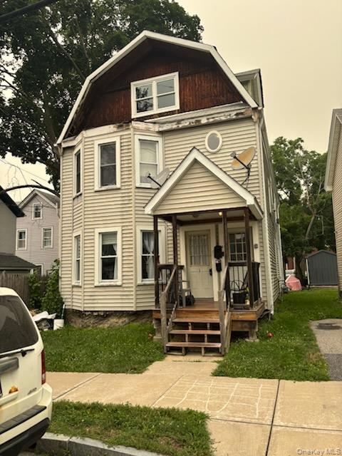 Building Photo - 64 Maple St