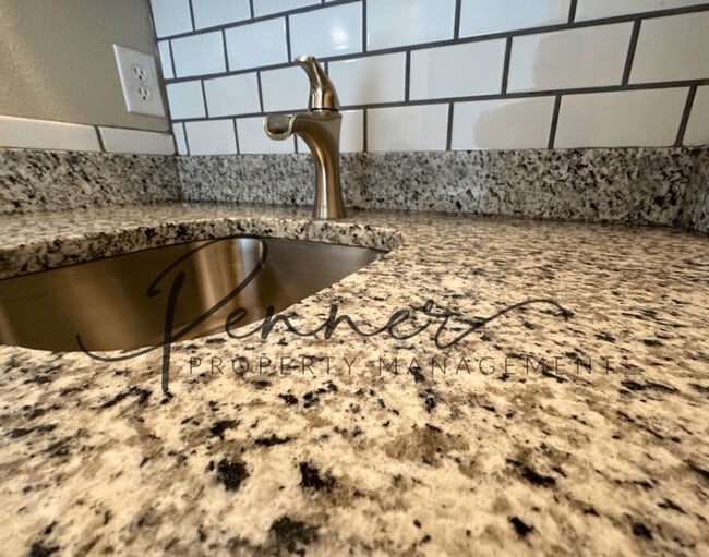 Photo - 105 SW 20th St Unit C