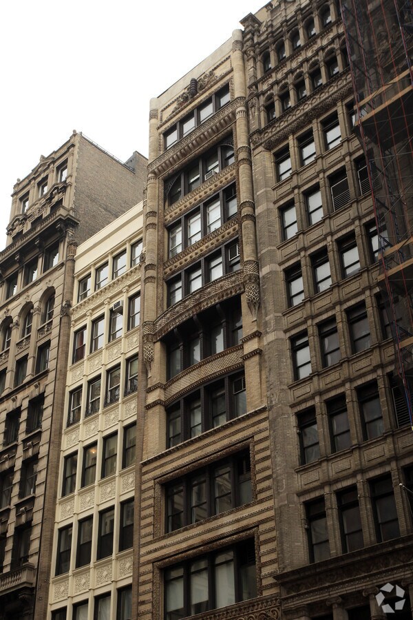 Photo - 710 Broadway