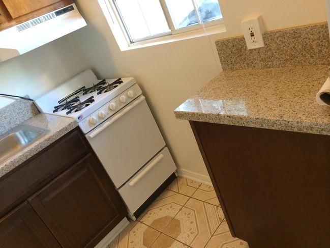 Kitchen1 - 11505 Hatteras St Unit #D