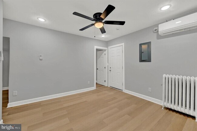 Photo - 618 Chestnut Hill Ave Unit 2B