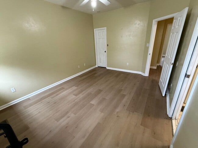 Photo - 2014 Midyette Rd