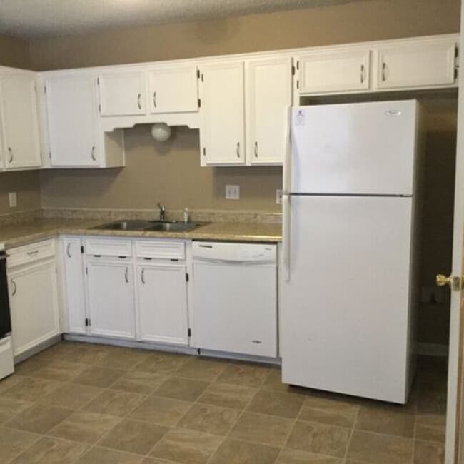 Photo - 3103 Courtney Ln