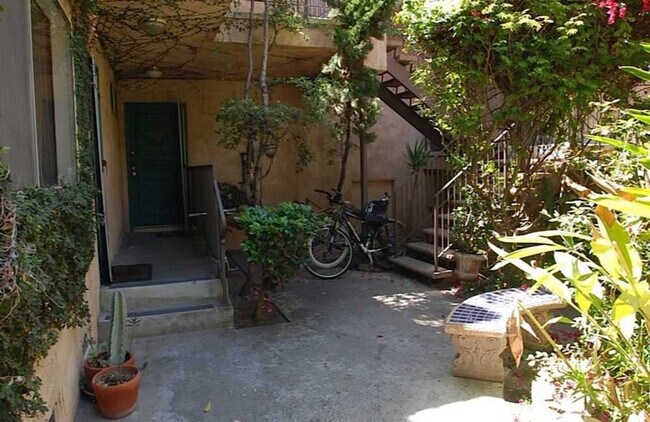 Photo - Cerca Del Mar