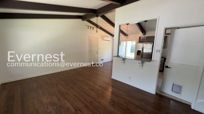 Photo - 7306 Larsen Ln