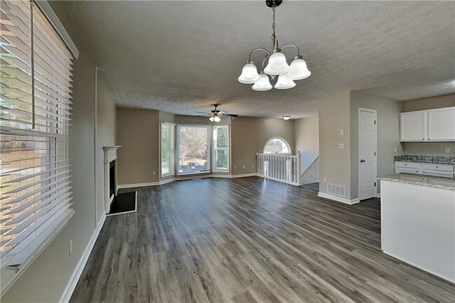 Photo - 42 Breckenridge Dr