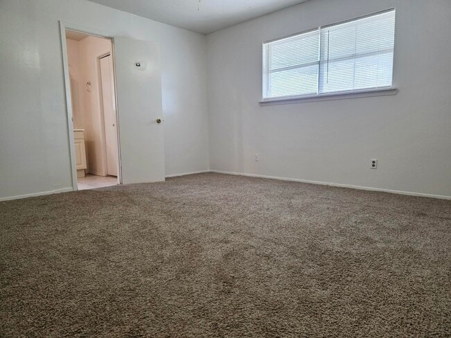 Photo - 109 Pauline Ave