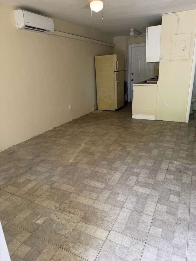Photo - 529 NW 8th Ave Unit 3