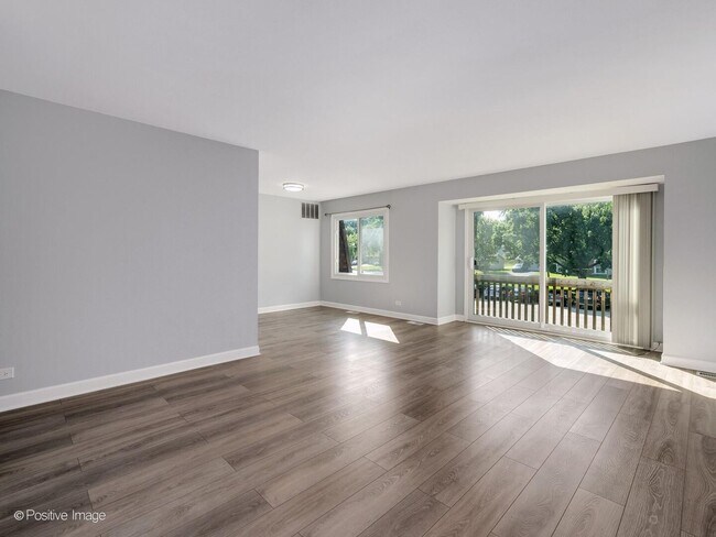3018 Roberts Dr Unit 8