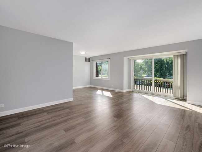 Photo - 3018 Roberts Dr Unit 8