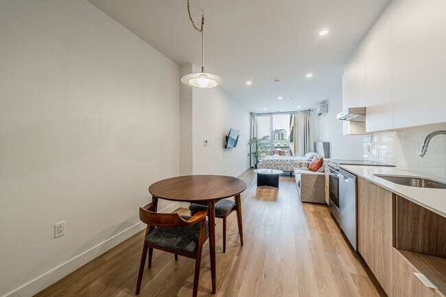 Photo - 1230 R. Bishop Unit 706