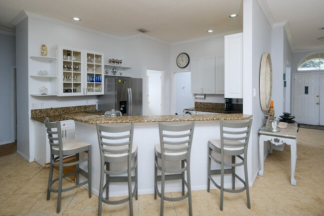 Photo - 12795 Kingsway Rd